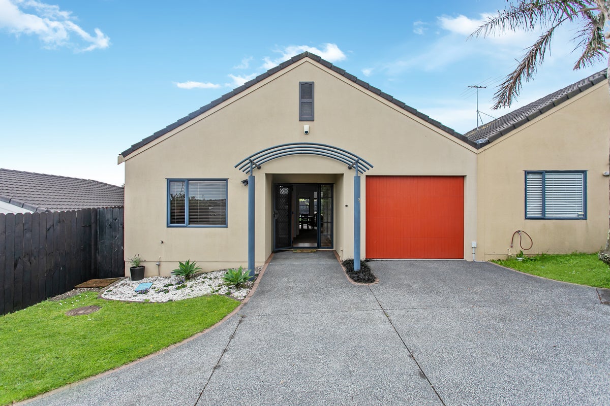 28 Ksenia Drive, Flat Bush, Auckland - Carousel 16
