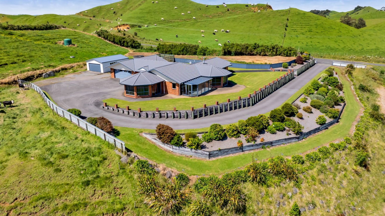 801 Bird Road, Pukengahu, Stratford - Carousel 47
