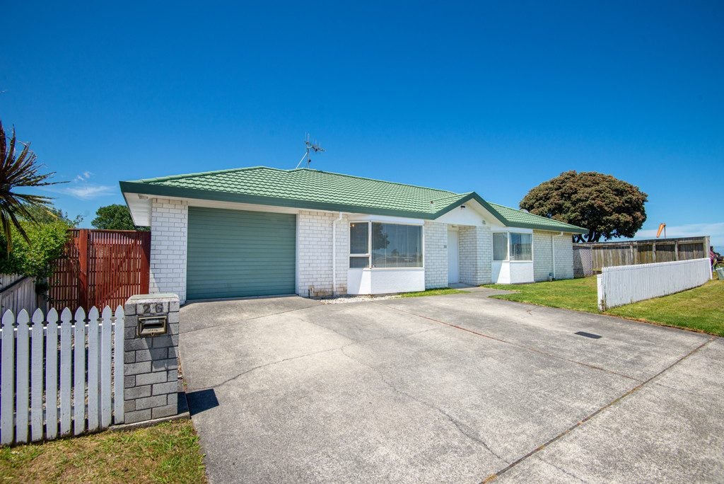 2G Cedar Drive, Paraparaumu Beach, Paraparaumu - Carousel 2