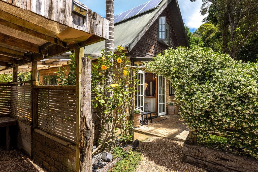 19 Ridge Road, Oneroa, Waiheke Island - Carousel 2