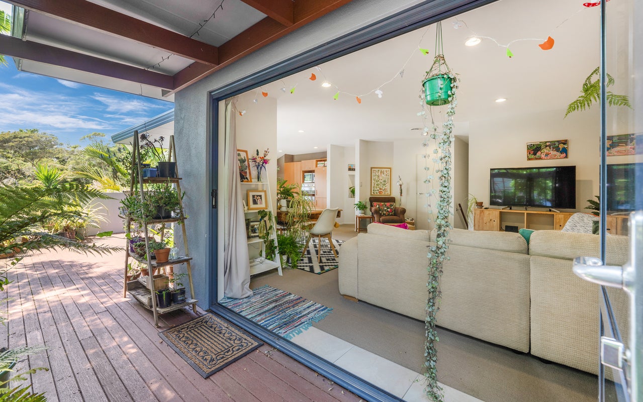2/23 John Court Street, Birkenhead, Auckland - Carousel 1
