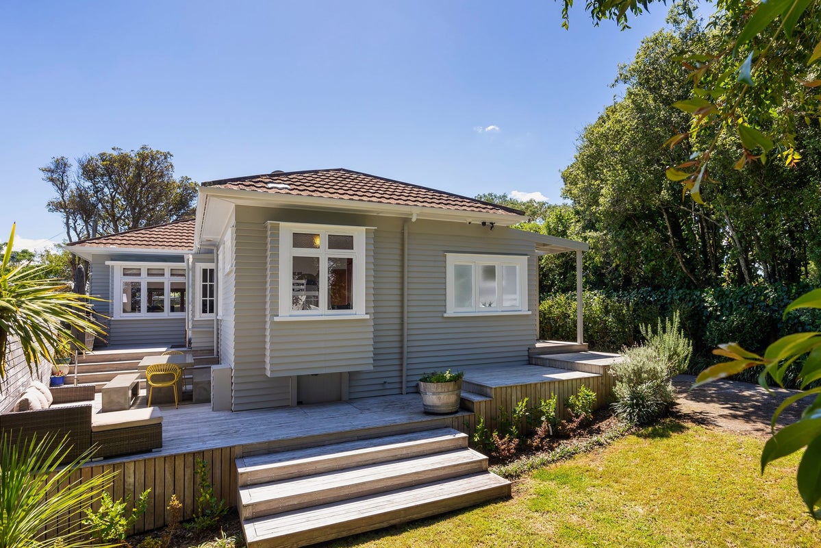 4 Jesmond Terrace, Mount Albert, Auckland - Carousel 2