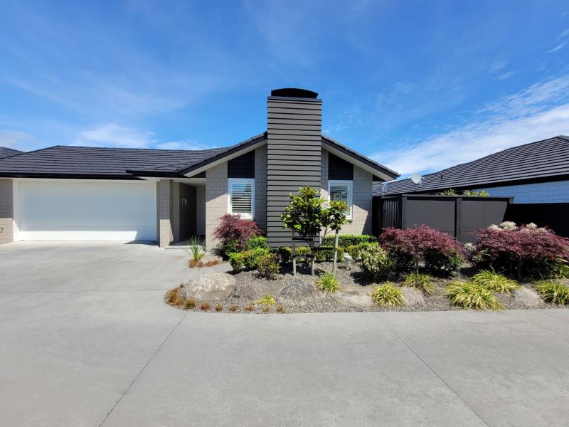 1/175 Carrington Street, Lower Vogeltown, New Plymouth - Carousel 1