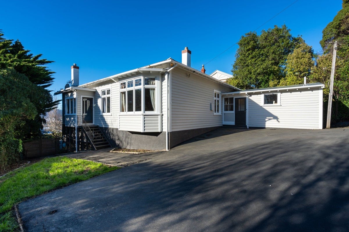 49 Murray Street, Caversham, Dunedin - Carousel 1