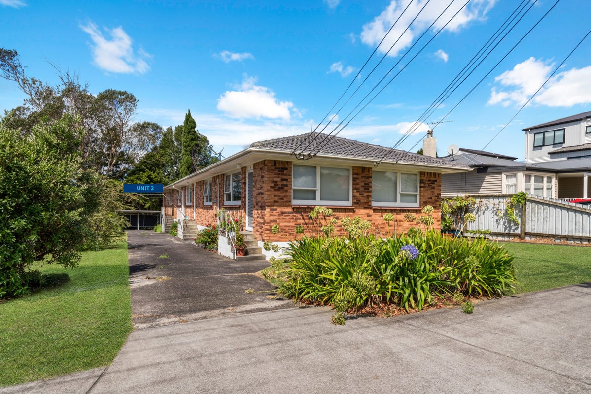 2/38 Bollard Avenue, New Windsor, Auckland - Carousel 1