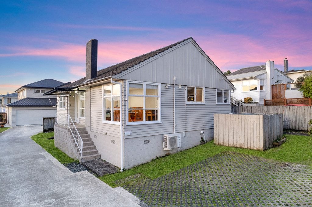 8 Winifred Avenue, Bayview, Auckland - Carousel 25