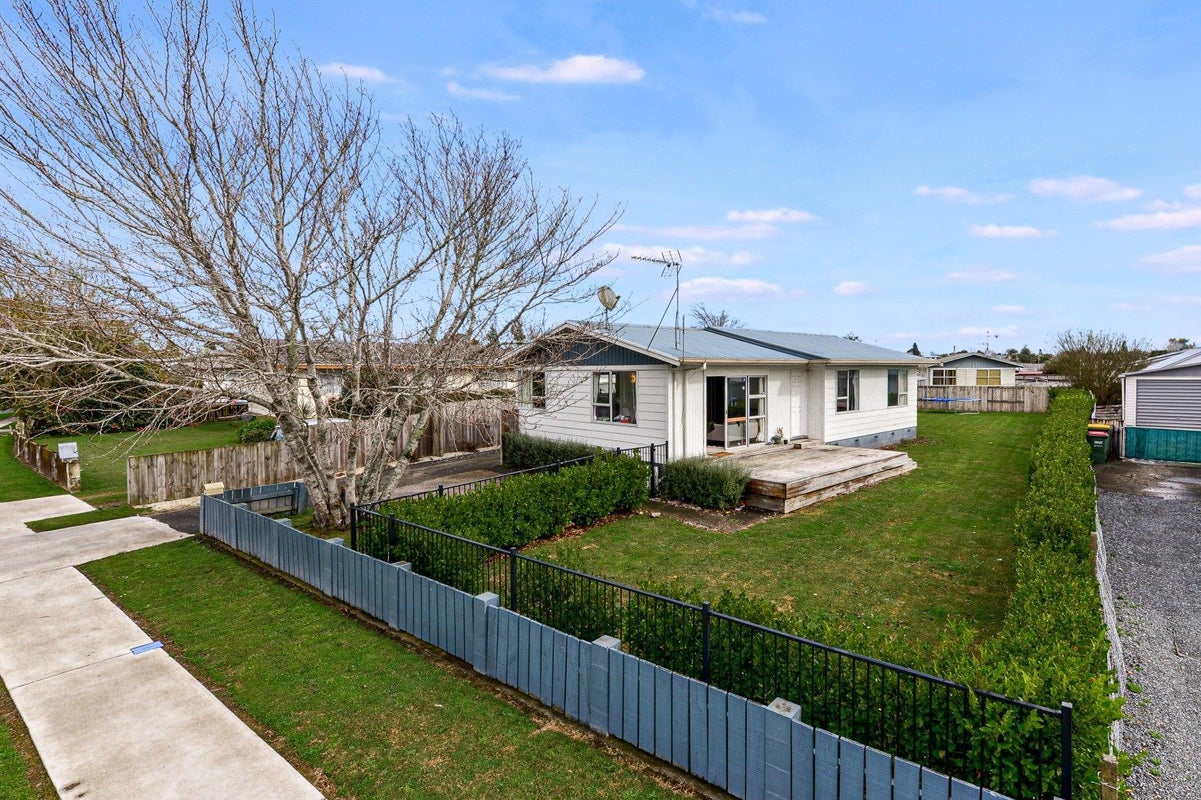 45 Hyde Avenue, Nawton, Hamilton - Carousel 1