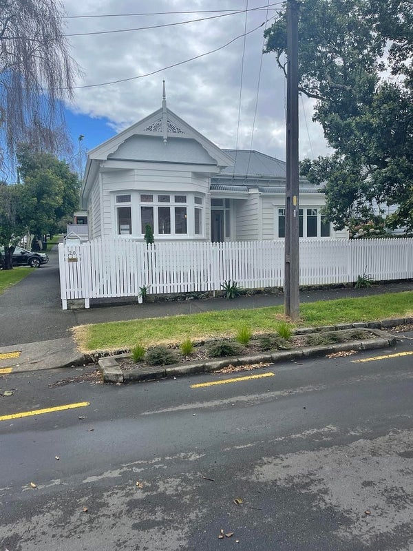20 Maungawhau Road, Epsom, Auckland - Carousel 2