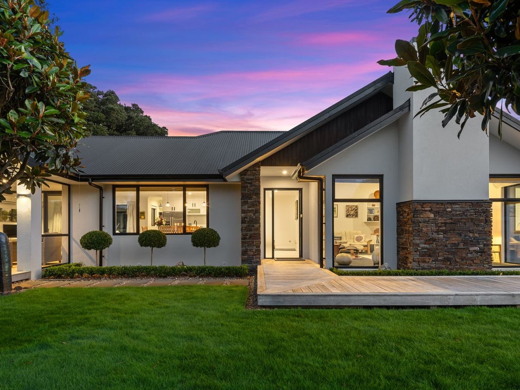11 Jean Millington Lane, Whangarei - Carousel 2