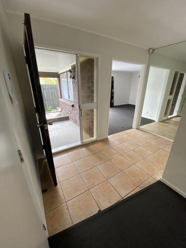 209 Walter Strevens Drive, Conifer Grove, Takanini - Carousel 2