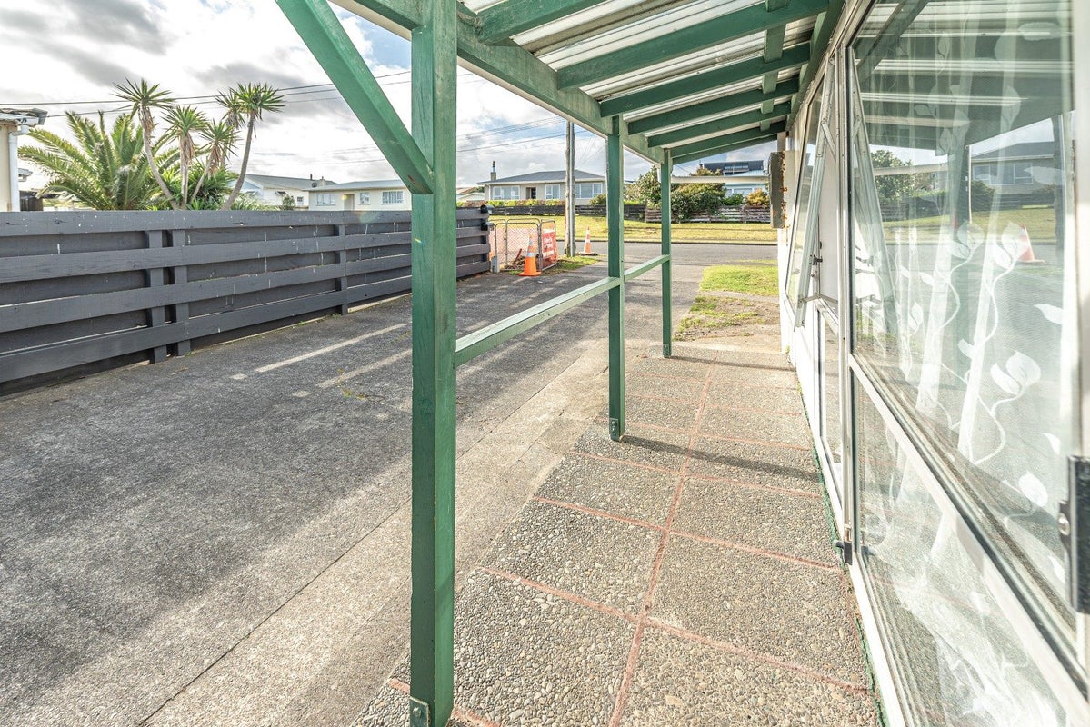 19A Egmont Street, Castlecliff, Whanganui - Carousel 2