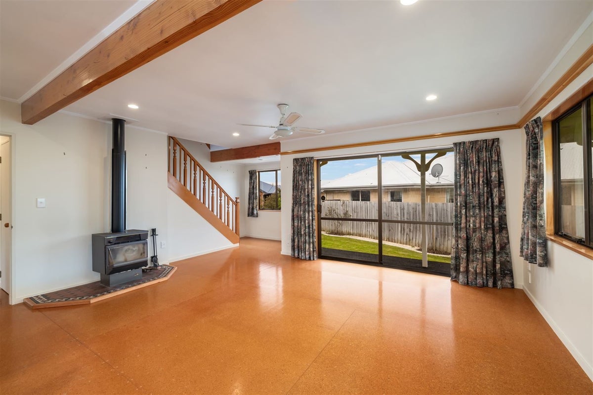 9 Romar Lane, Heathcote Valley, Christchurch - Carousel 2