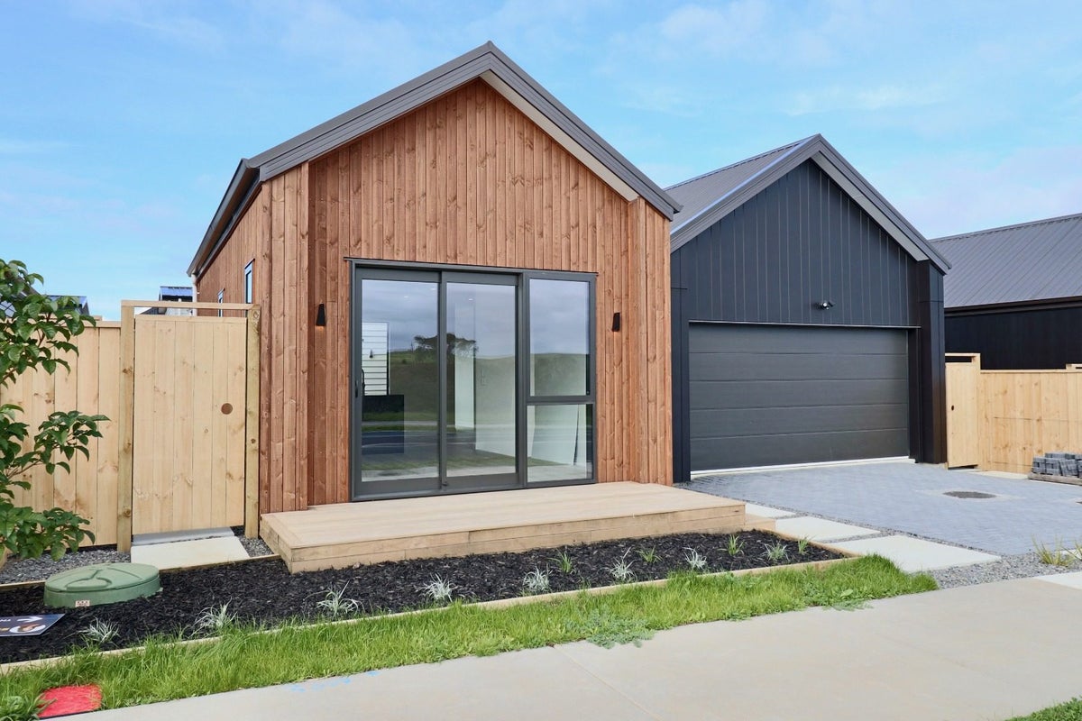 11 Wagyu Lane, Karaka, Papakura - Carousel 14