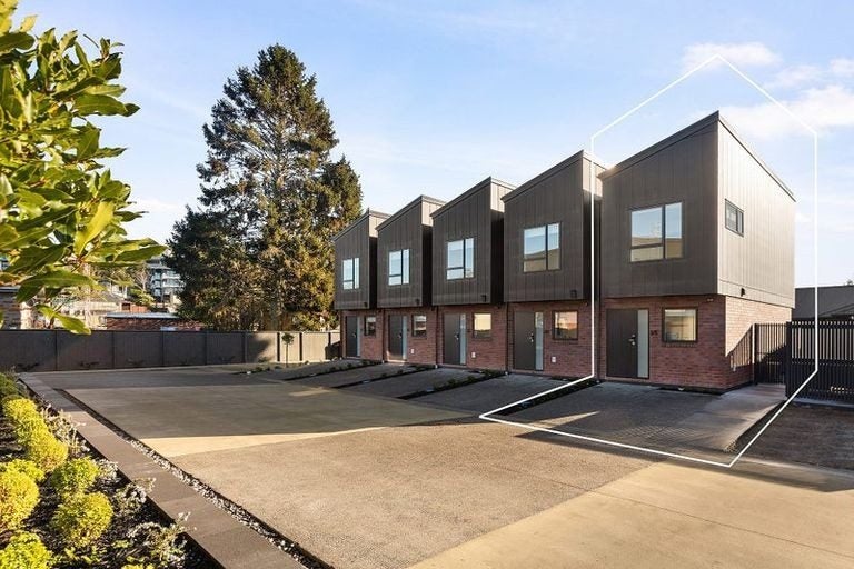 5/5 Vesty Avenue, Hillcrest, Hamilton - Carousel 1