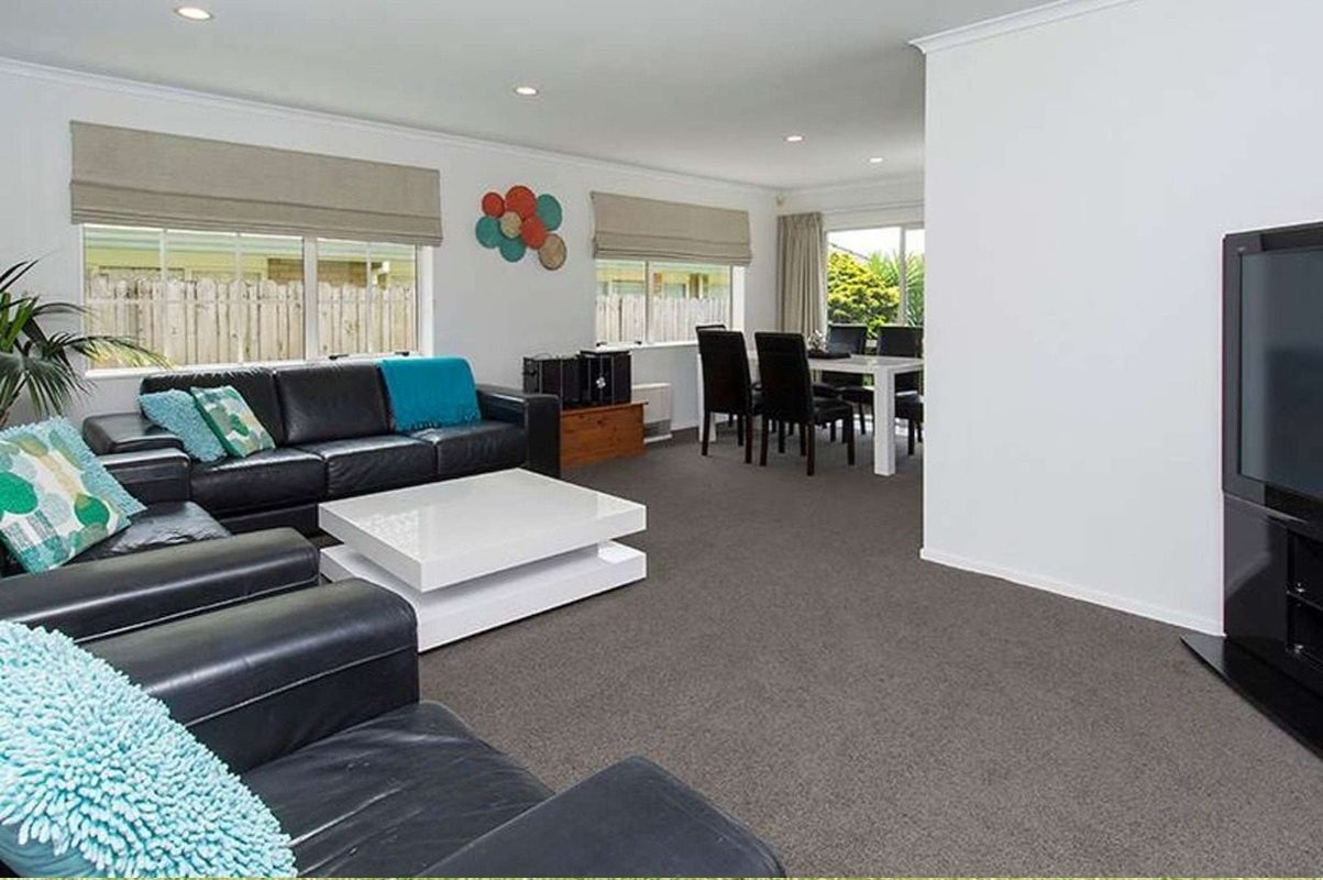 10 Ambleside Drive, Northpark, Auckland - Carousel 2