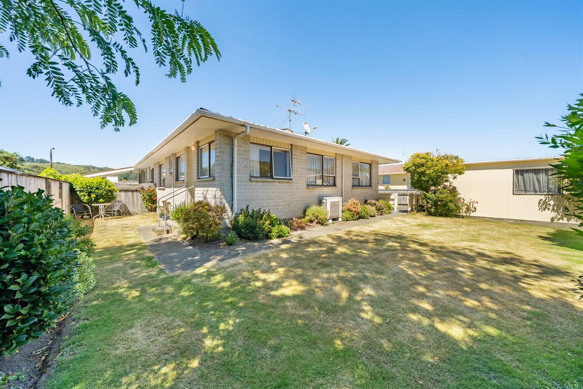 13B Clouston Park Road, Ebdentown, Upper Hutt - Carousel 2