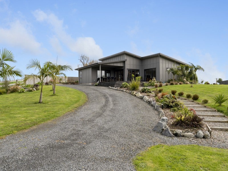 4 Honoiti Ranapiri Place, Manakau, Levin - Carousel 1