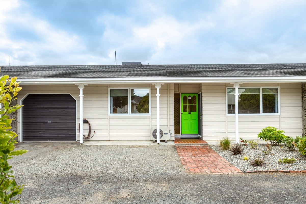 11B RIMU ST, LANSDOWNE, MASTERTON - Carousel 15