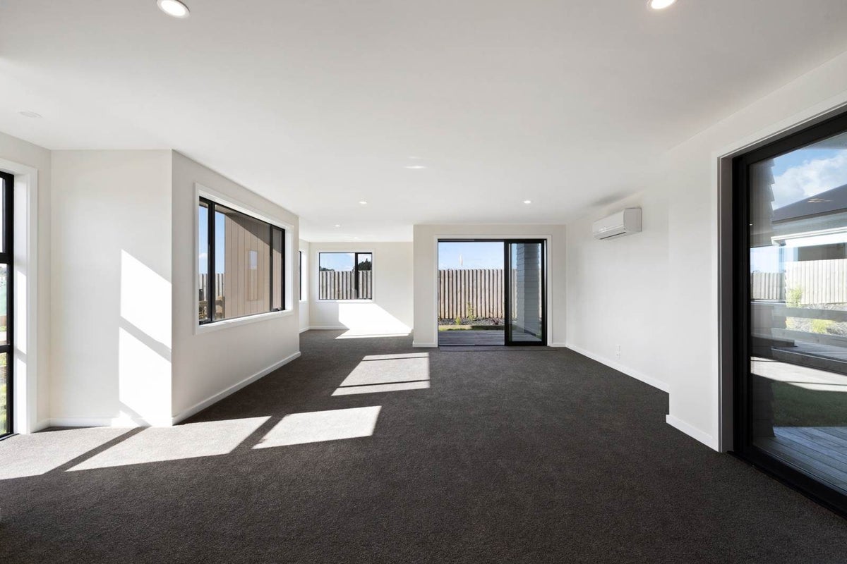 58 Paparahi Place, Silverdale - Carousel 2