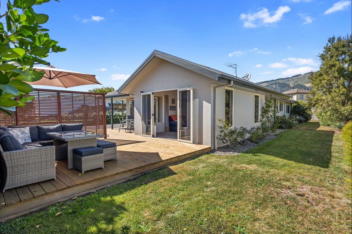 9 Redere Place, Richmond, Richmond - Carousel 2