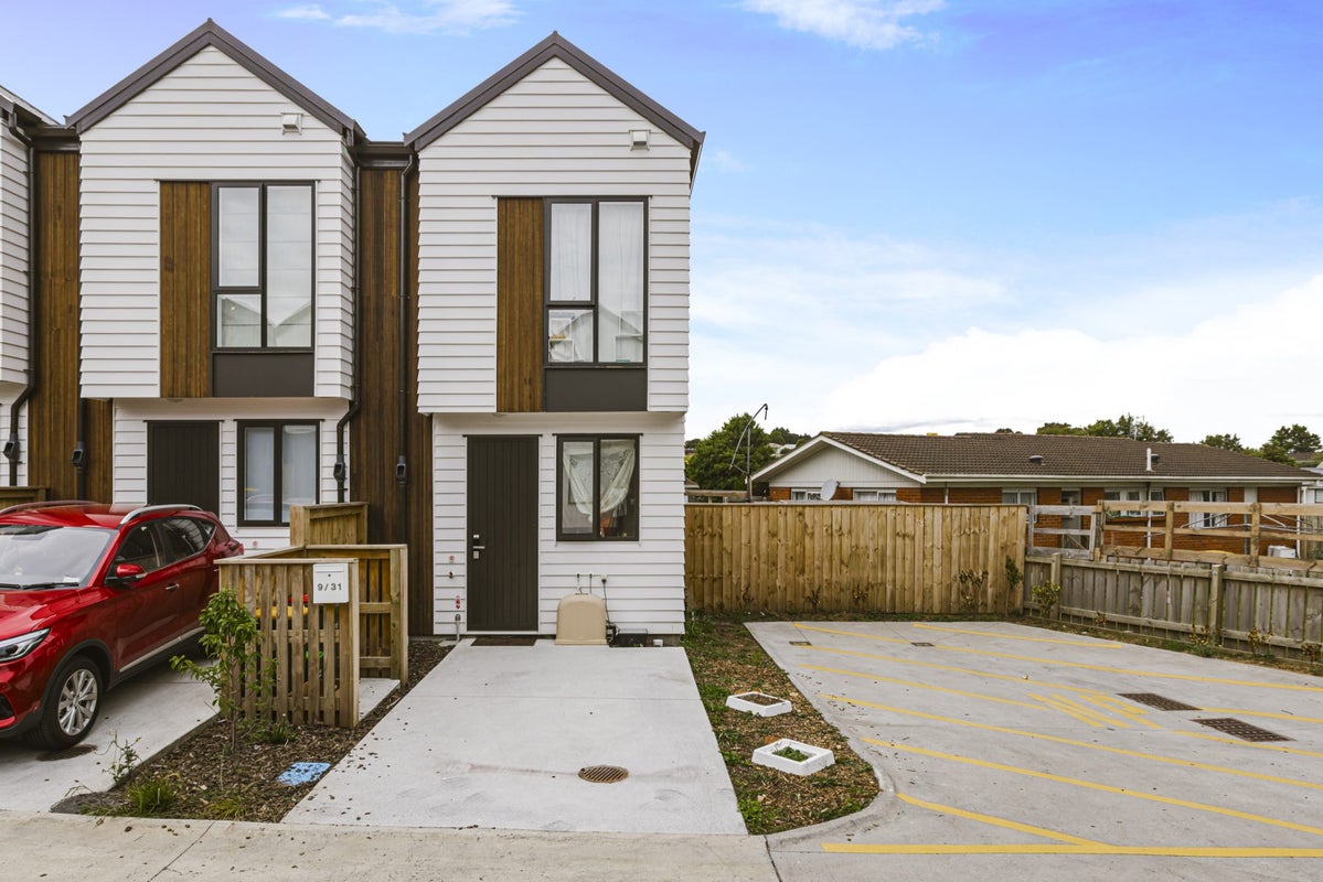 9/31 Mahalo Avenue, Wiri, Manukau City, Auckland - Carousel 1