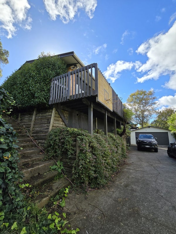14 Clifton Terrace, Brookfield, Tauranga - Carousel 1