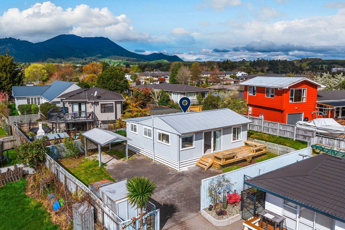 38 Puriri Street, Hilltop, Taupo - Carousel 1