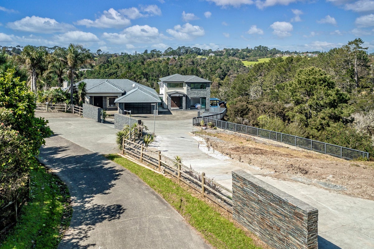 10A John Brian Drive, Redvale, Albany - Carousel 1