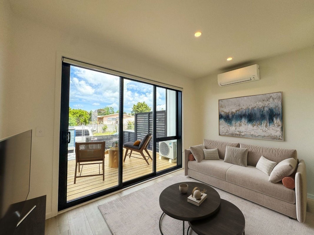 30D Flaxdale Street, Birkdale, Auckland - Carousel 2