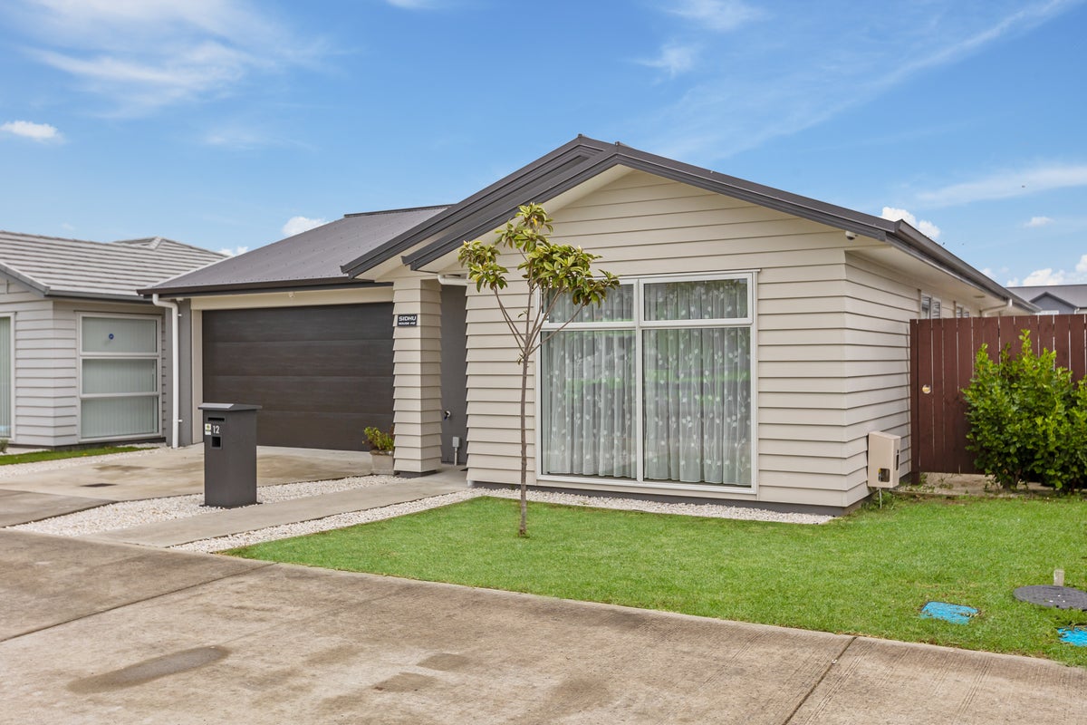 12 Aero Place, Takanini, Auckland - Carousel 1