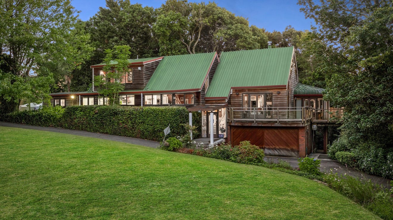 729 Harrisville Road, Pukekohe East - Carousel 1