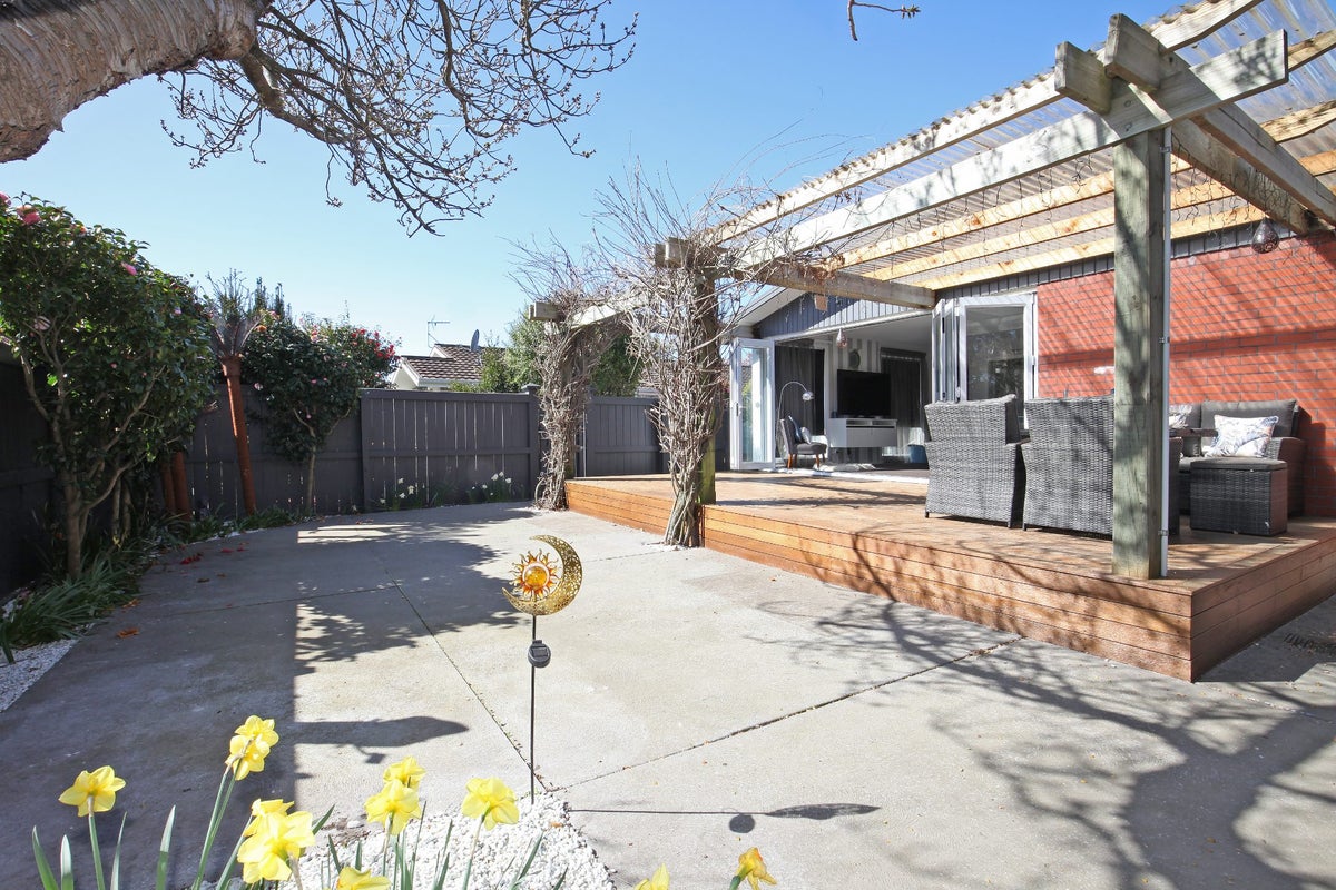 14 Oakfield Street, Burnside, Christchurch - Carousel 1