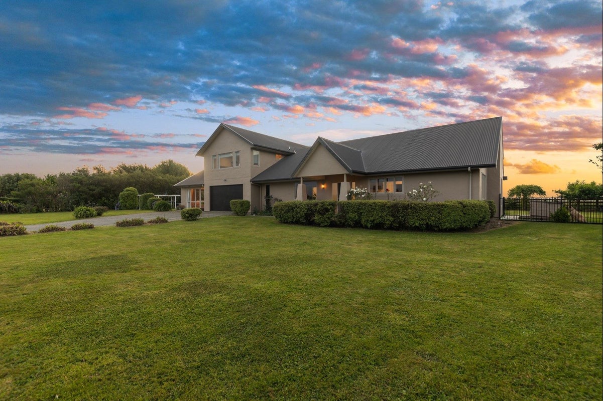 72 Aranui Road, Kairanga, Palmerston North - Carousel 25