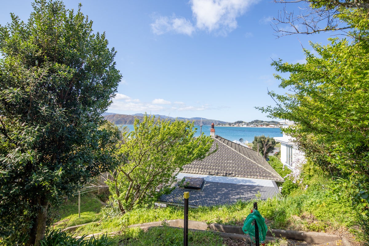 227 Marine Parade, Seatoun, Wellington - Carousel 26