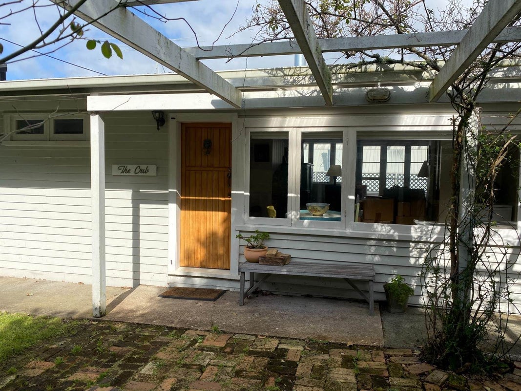 18A Tindalls Bay Road, Tindalls Beach, Whangaparaoa - Carousel 2