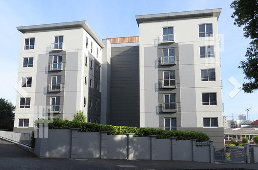 3J/127 Grafton Road, Grafton, Auckland - Carousel 1