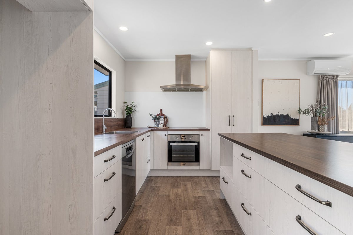 76B Windsor Road, Bellevue, Tauranga - Carousel 2