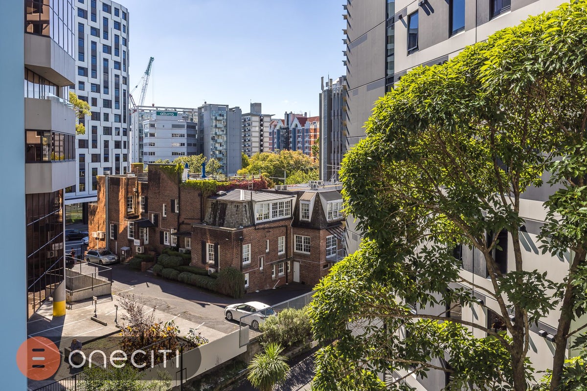 7H/3 Whitaker Place, Grafton, Auckland - Carousel 9