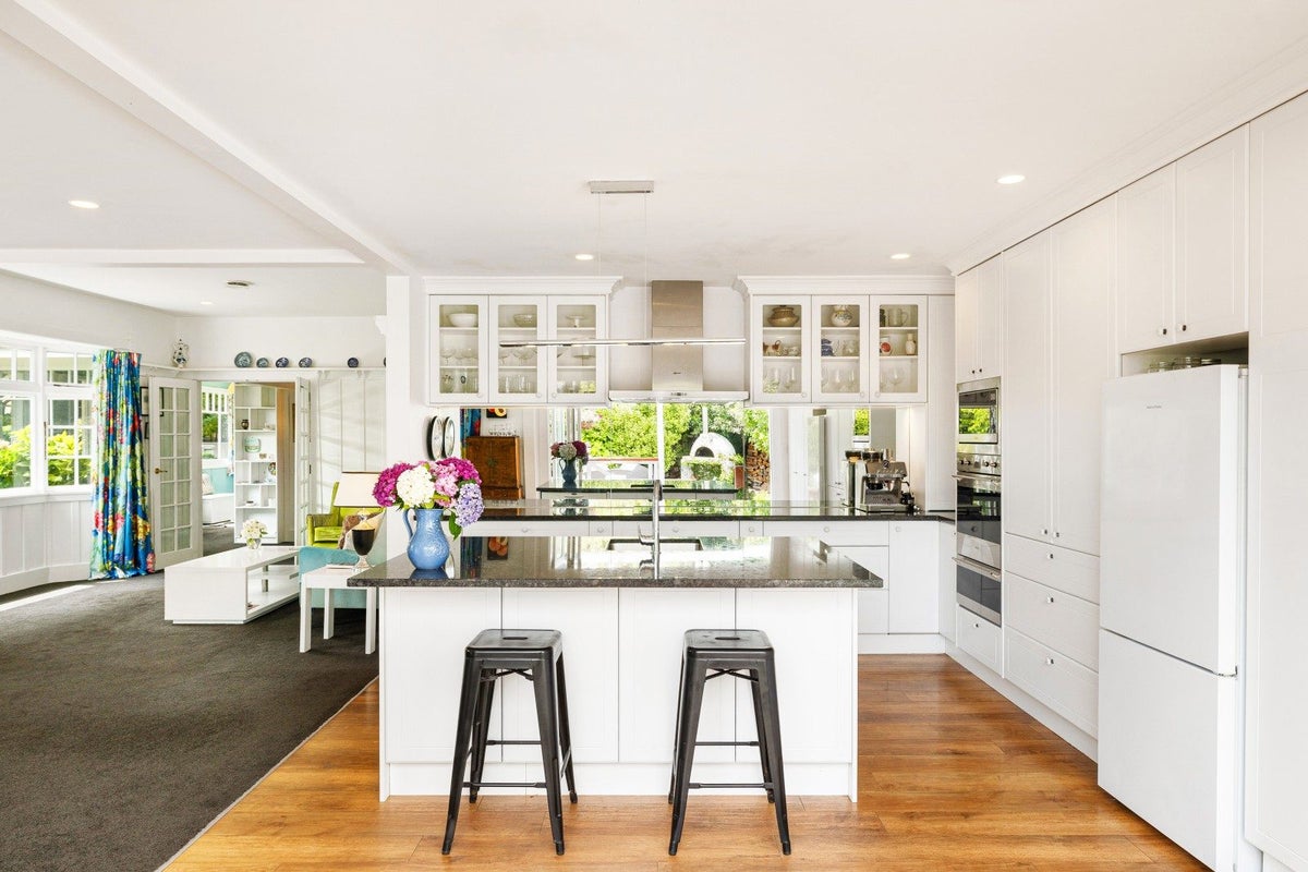 37 Gosset Street, St Albans, Christchurch - Carousel 2