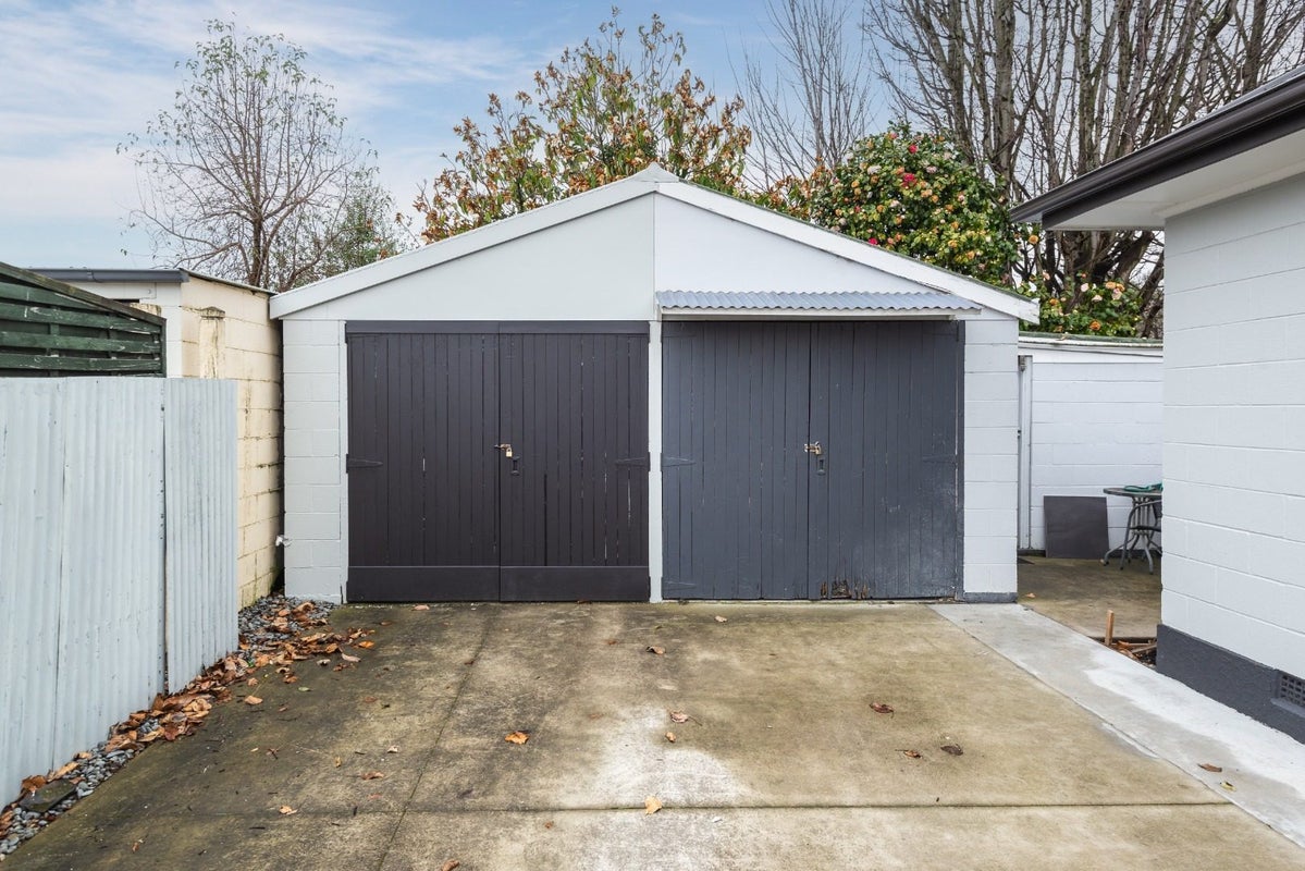 1/10 Burlington Street, Sydenham, Christchurch - Carousel 13