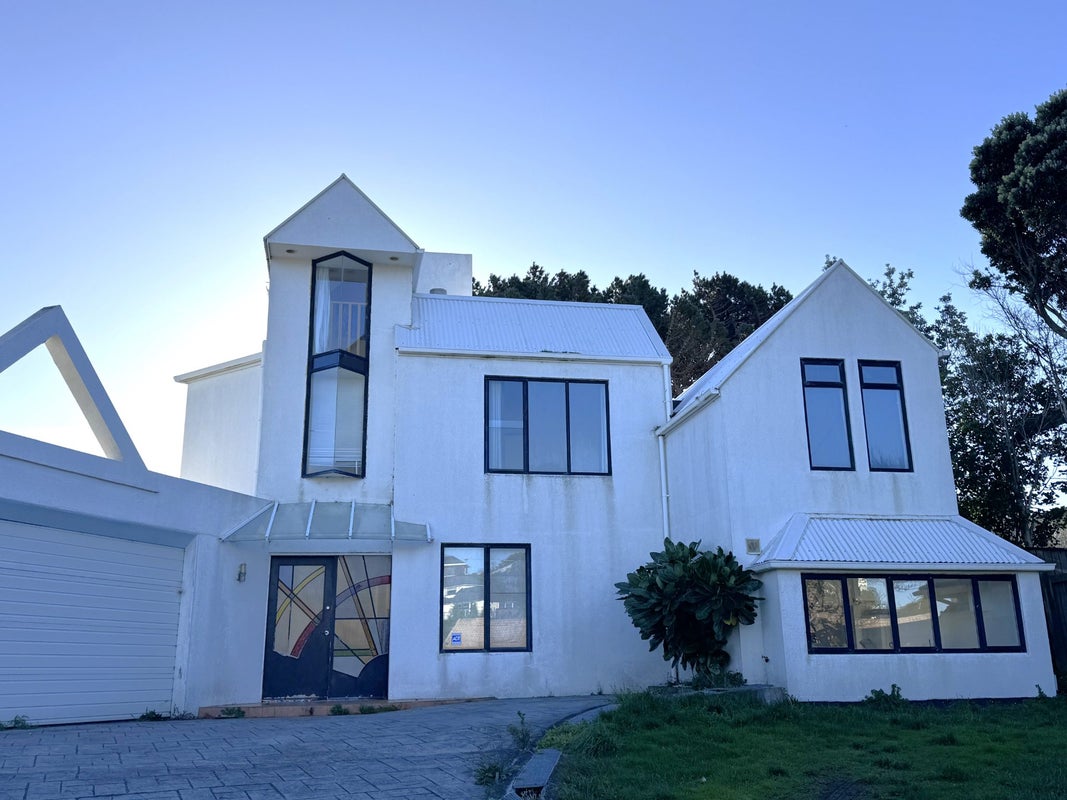 80 Beacon Hill Road, Strathmore Park, Wellington - Carousel 1