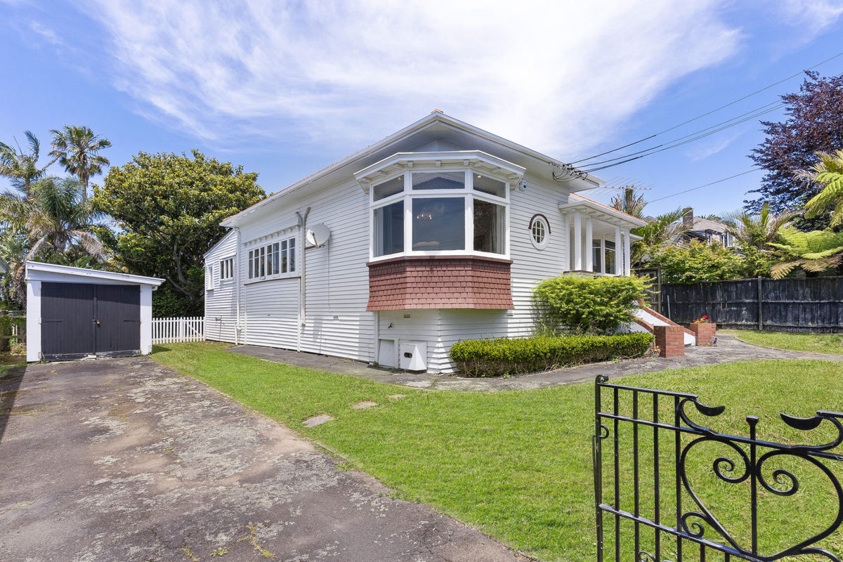 69 Shelly Beach Road, Saint Marys Bay, Auckland - Carousel 2
