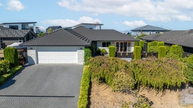 13 Ernest Kemp Rise, Wharewaka, Taupo - Carousel 1