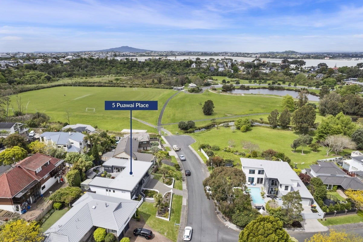 5 Puawai Place, Northcote, Auckland - Carousel 2