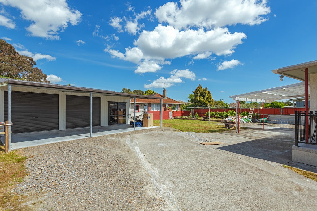 83 Clyde Crescent, Roslyn, Palmerston North - Carousel 2