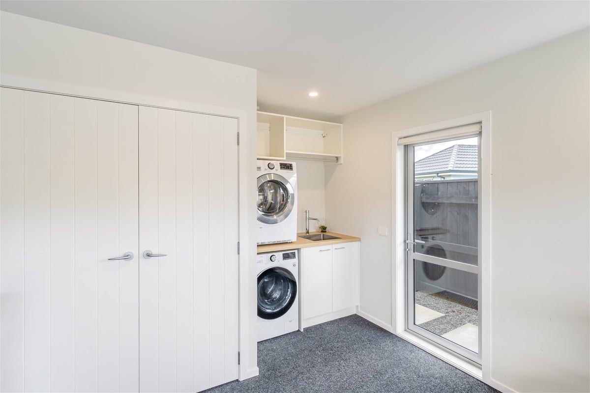 77 Sunstone Crescent, Timberlea, Upper Hutt - Carousel 25