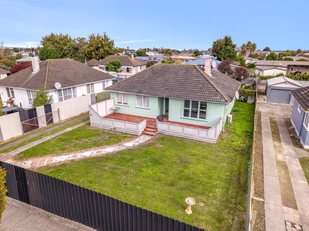 61 Hillary Crescent, Maraenui, Napier - Carousel 1