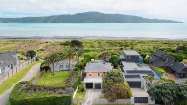 113 Manly Street, Paraparaumu Beach, Paraparaumu - Carousel 1