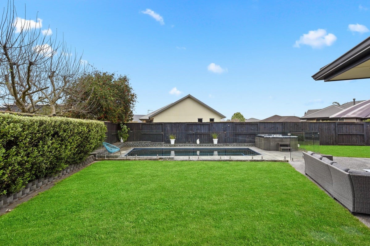 17 Malbec Place, Rototuna, Hamilton - Carousel 2