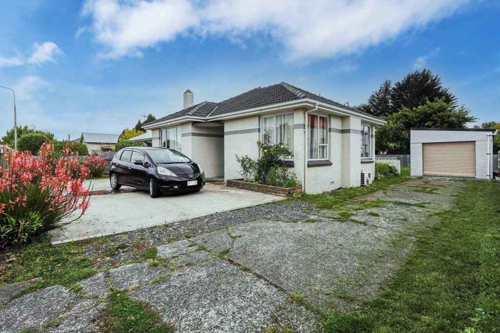 128 Bowmont Street, Appleby, Invercargill - Carousel 1